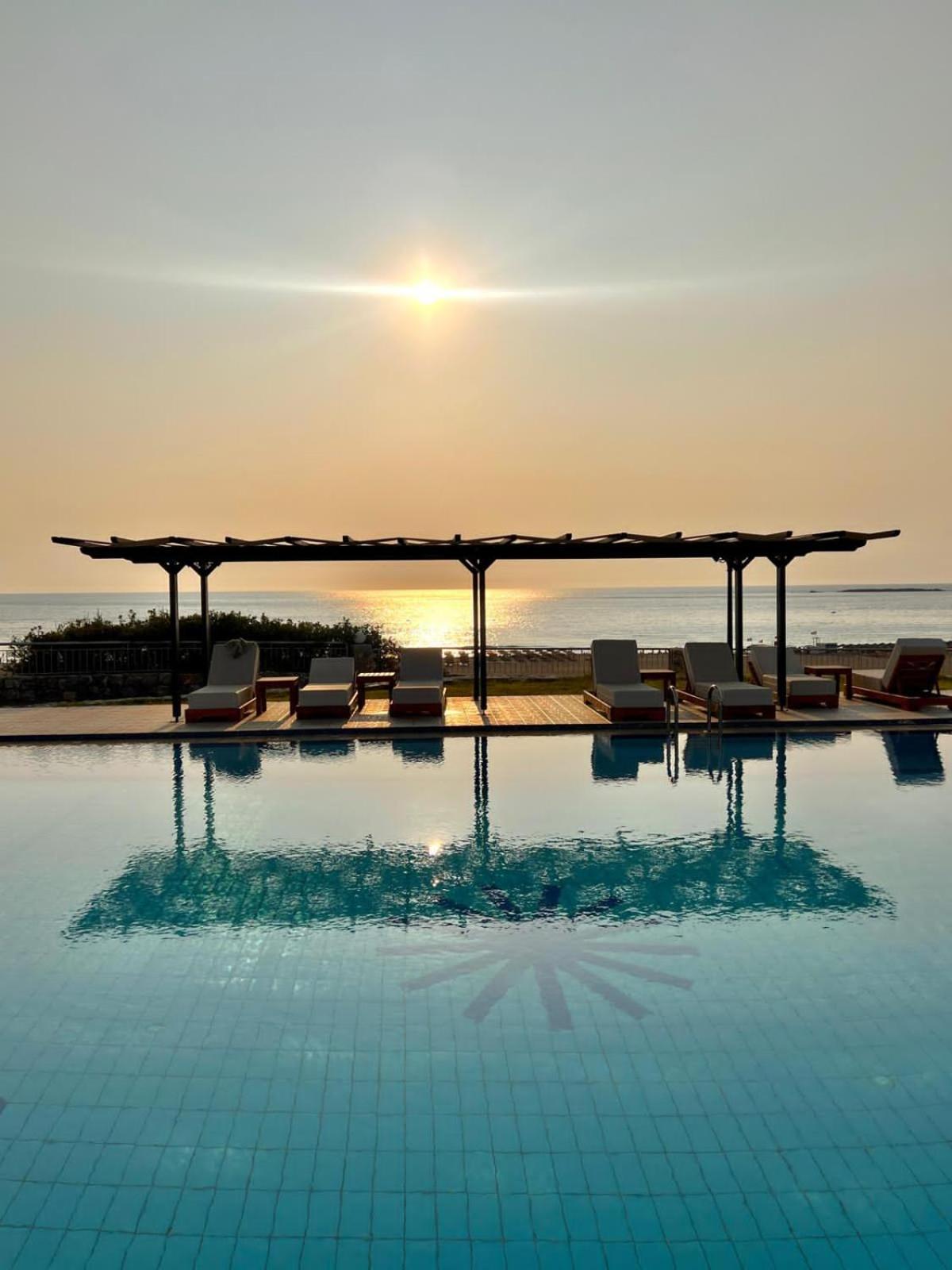 Panorama Hotel 팔라사르나 외부 사진